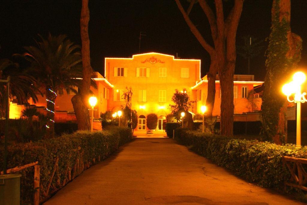 Hotel Parco Dei Principi Anzio Exterior foto